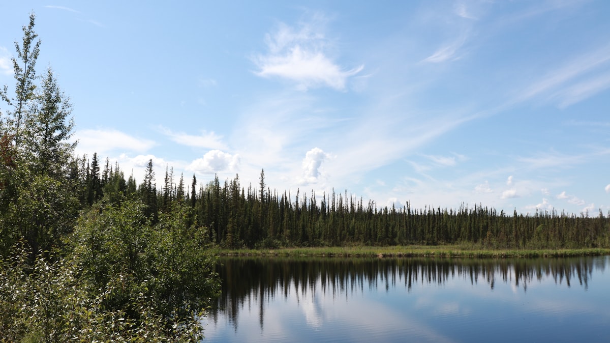 Boating and waterways in Northwest Territories, Canada
